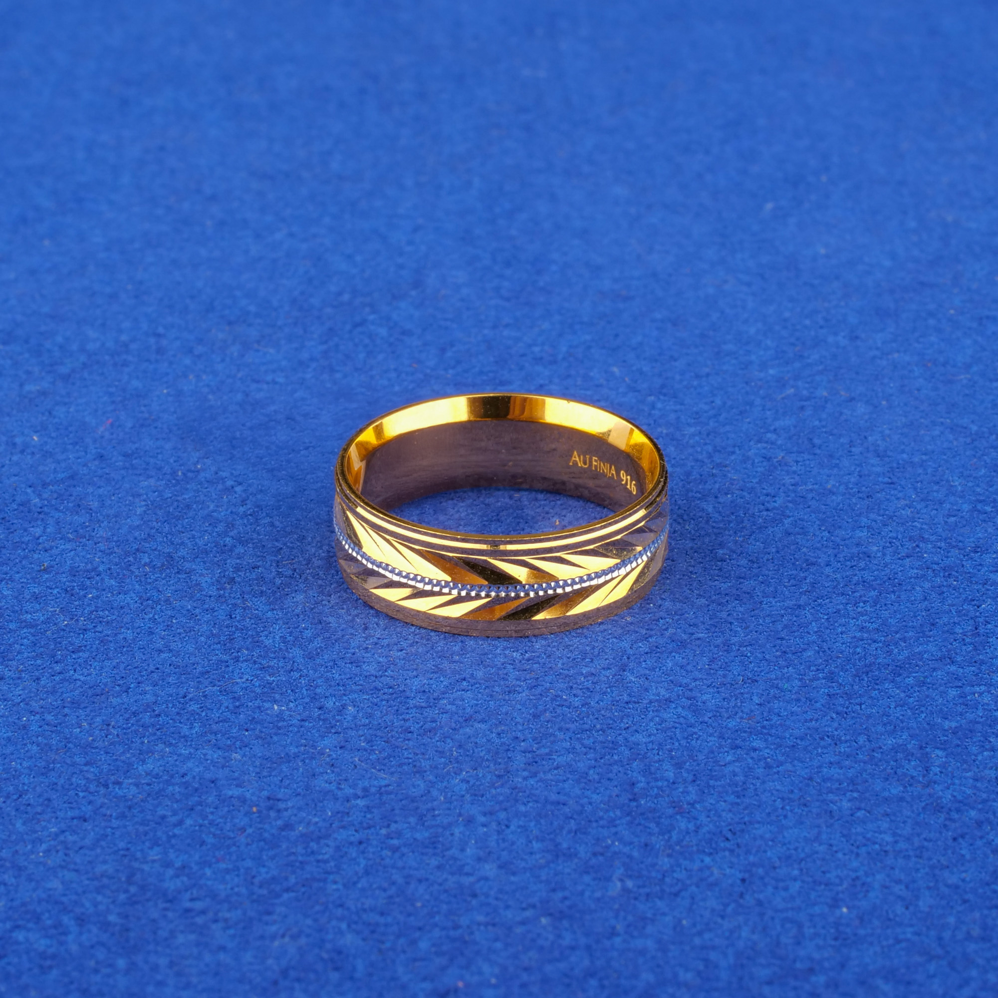 22K Two-Tone Gold Band