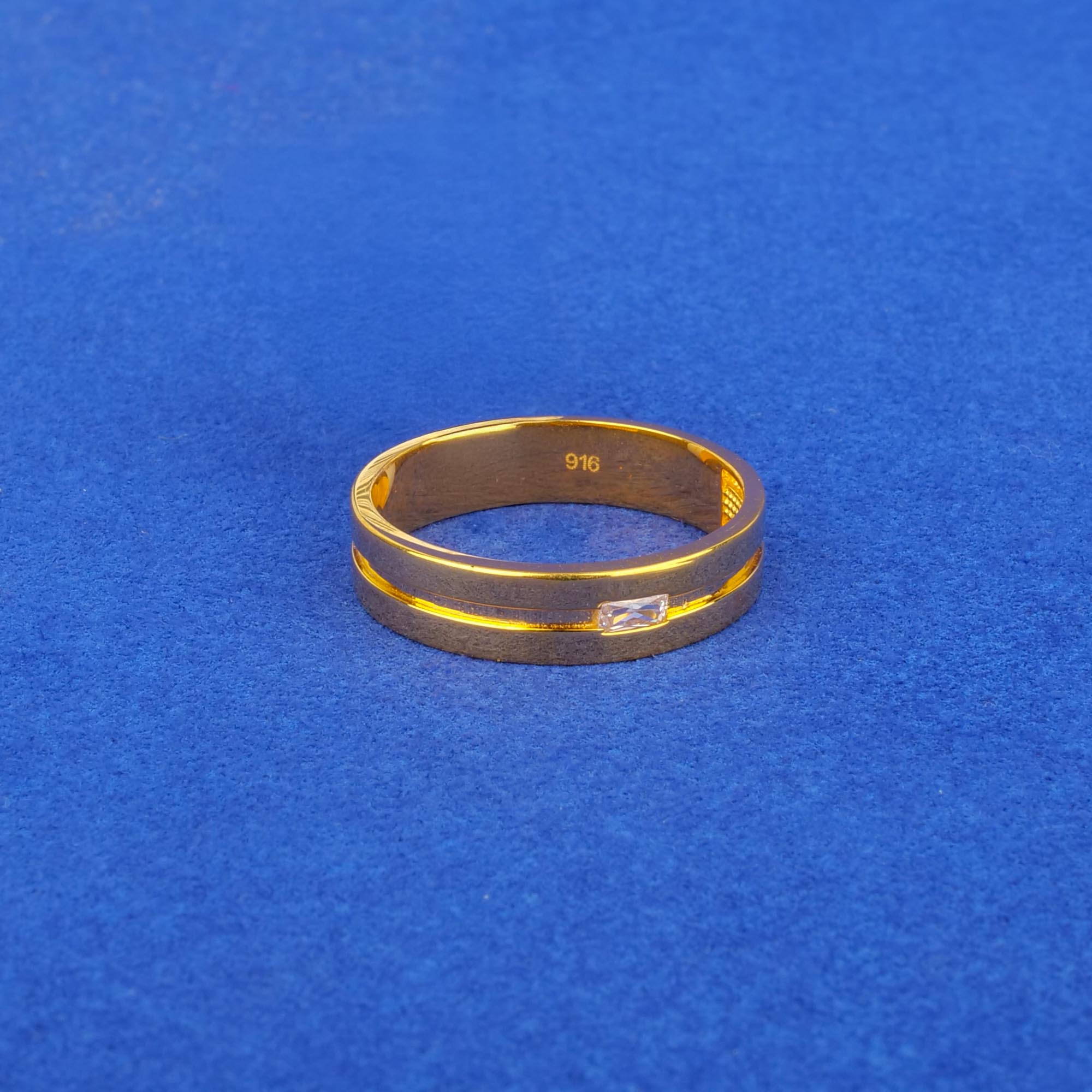 Twenty-Two Karat Gold Cubic Zirconia Men's Ring