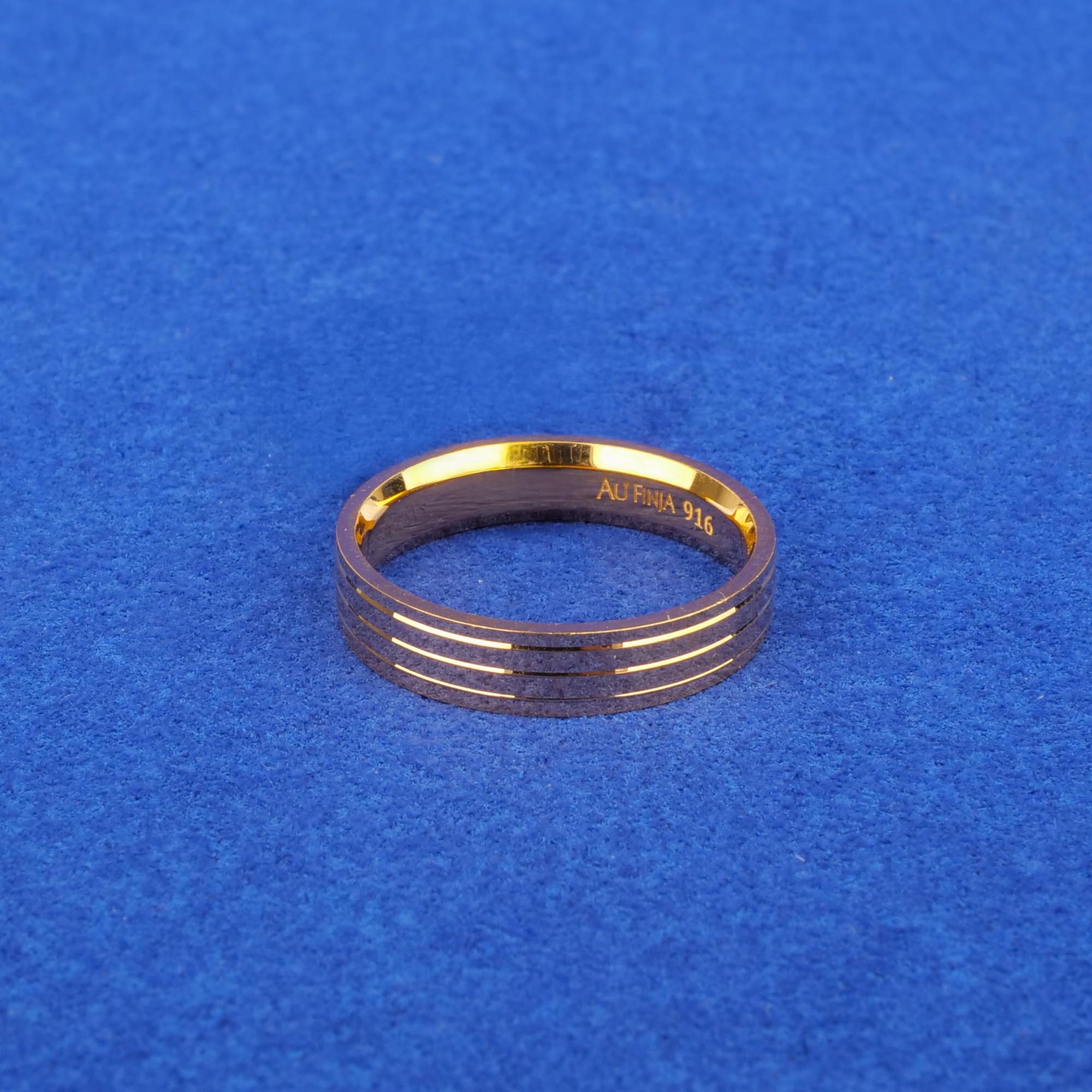 Twenty-Two Karat Two-Tone Gold Ring