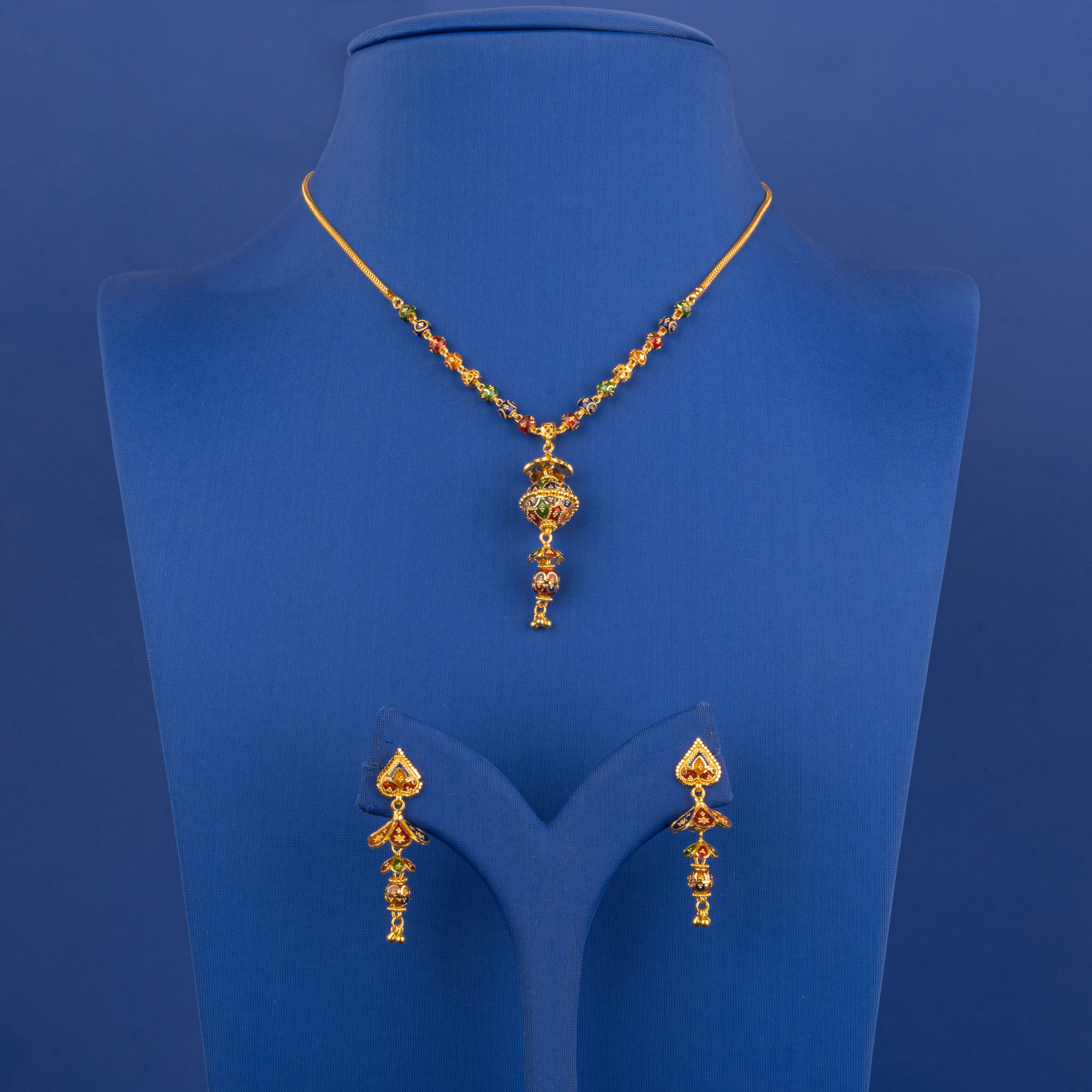 Artisanal Masterpiece: Handmade 22K Gold Minakari Necklace and Earrings Set