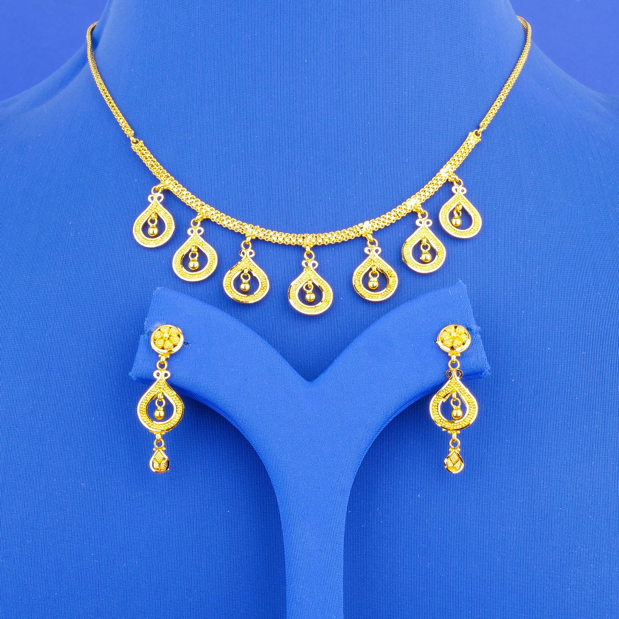 22K Gold Necklace Earring Set