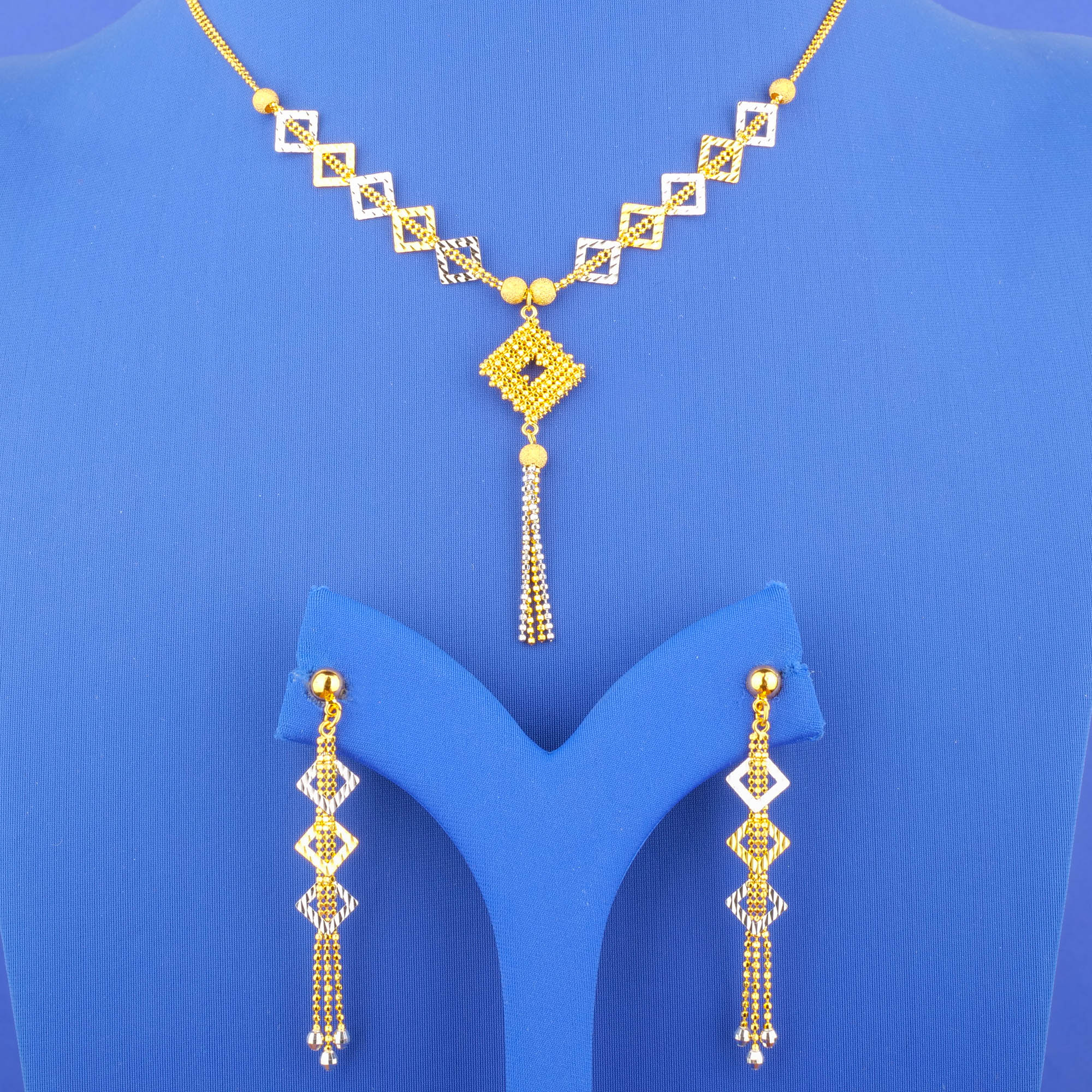 22K Two-Tone Gold Necklace and Earrings Set 