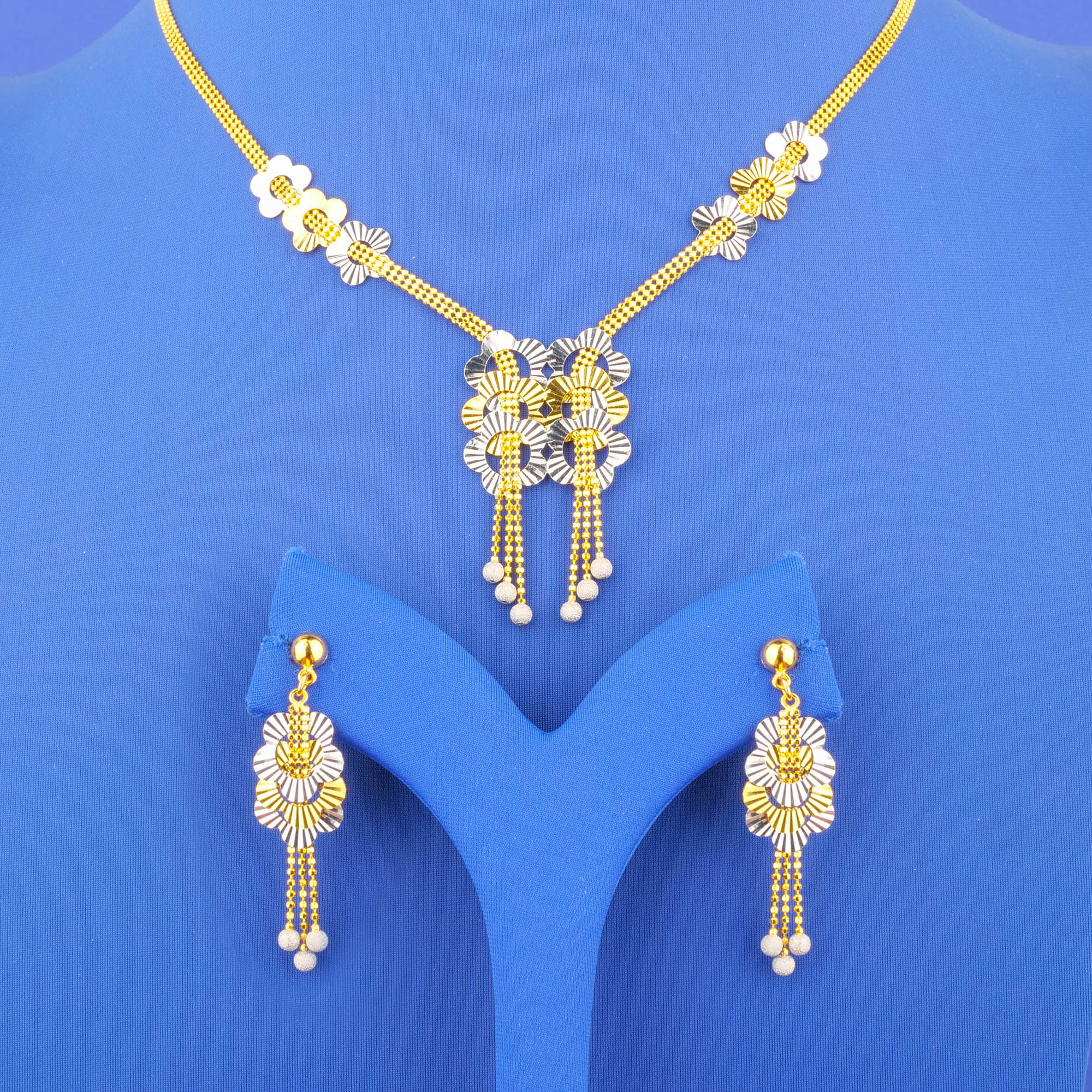 22K Two-Tone Gold Necklace and Earrings Set