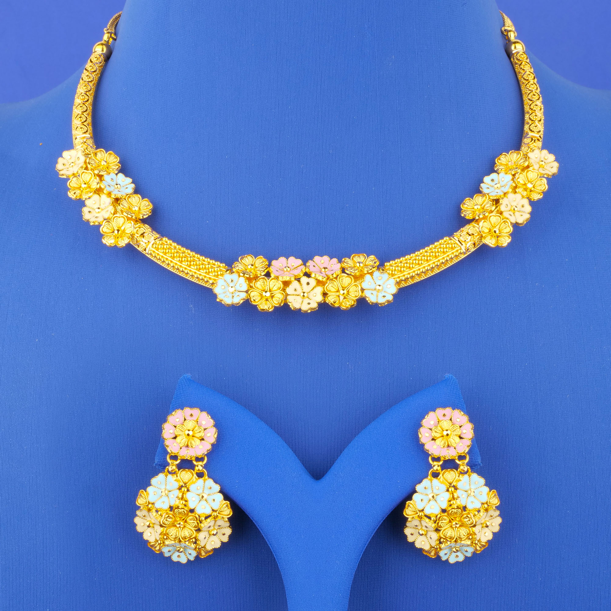Twenty-Two Karat Minakari Gold Necklace and Earrings Set
