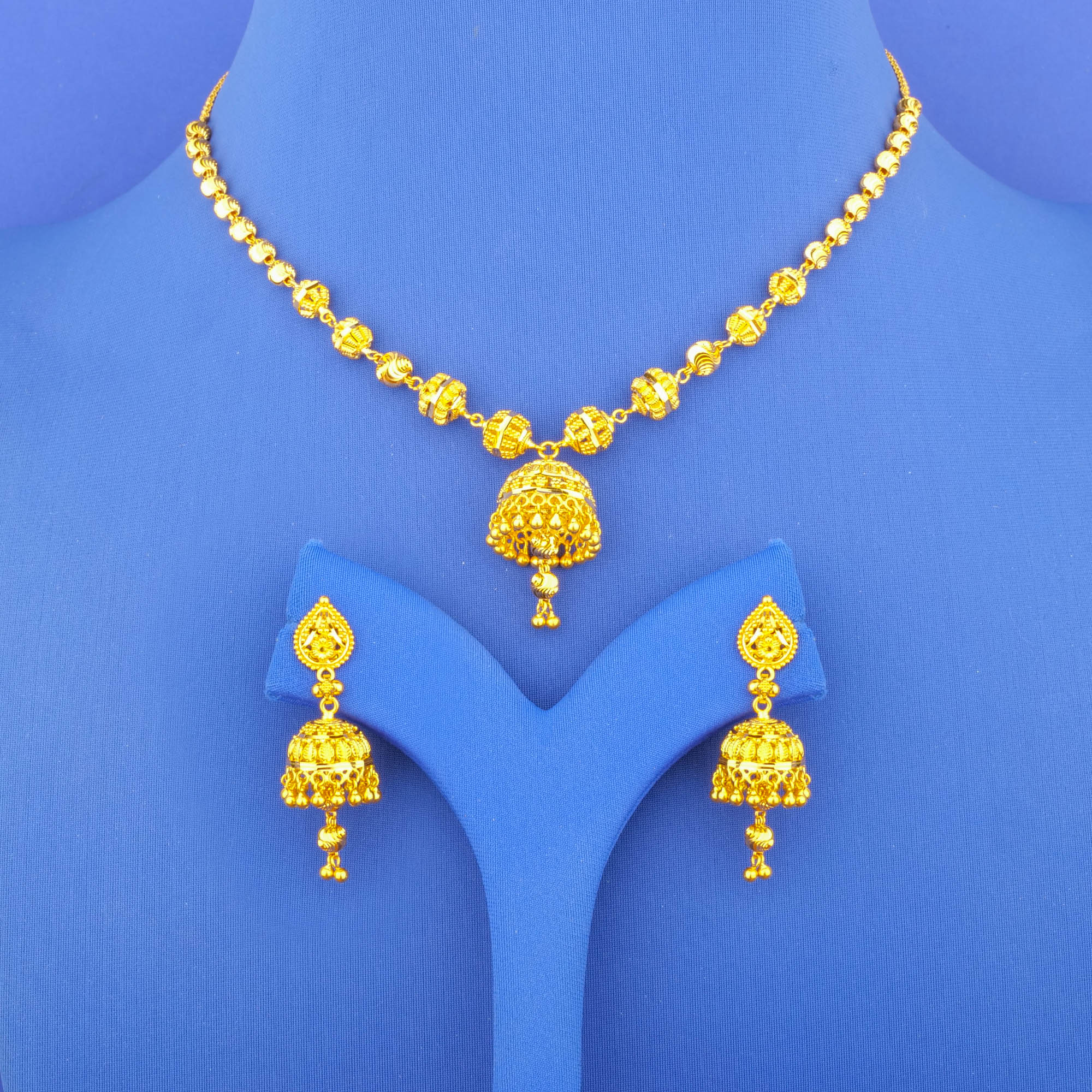 Twenty-Two Karat Gold 'Jhumka' Necklace and Earrings Set