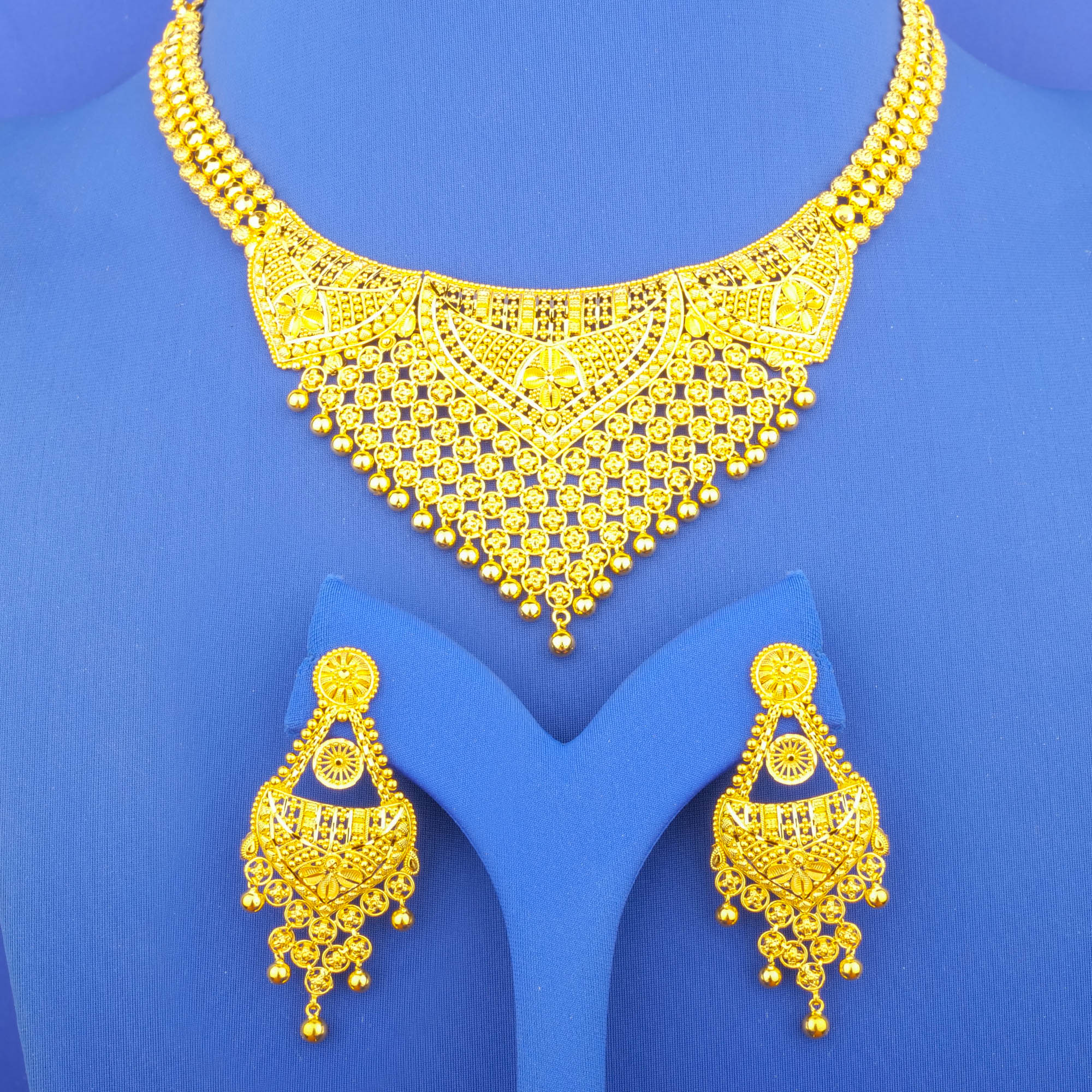 Twenty-Two Karat Gold Necklace and Earrings Set