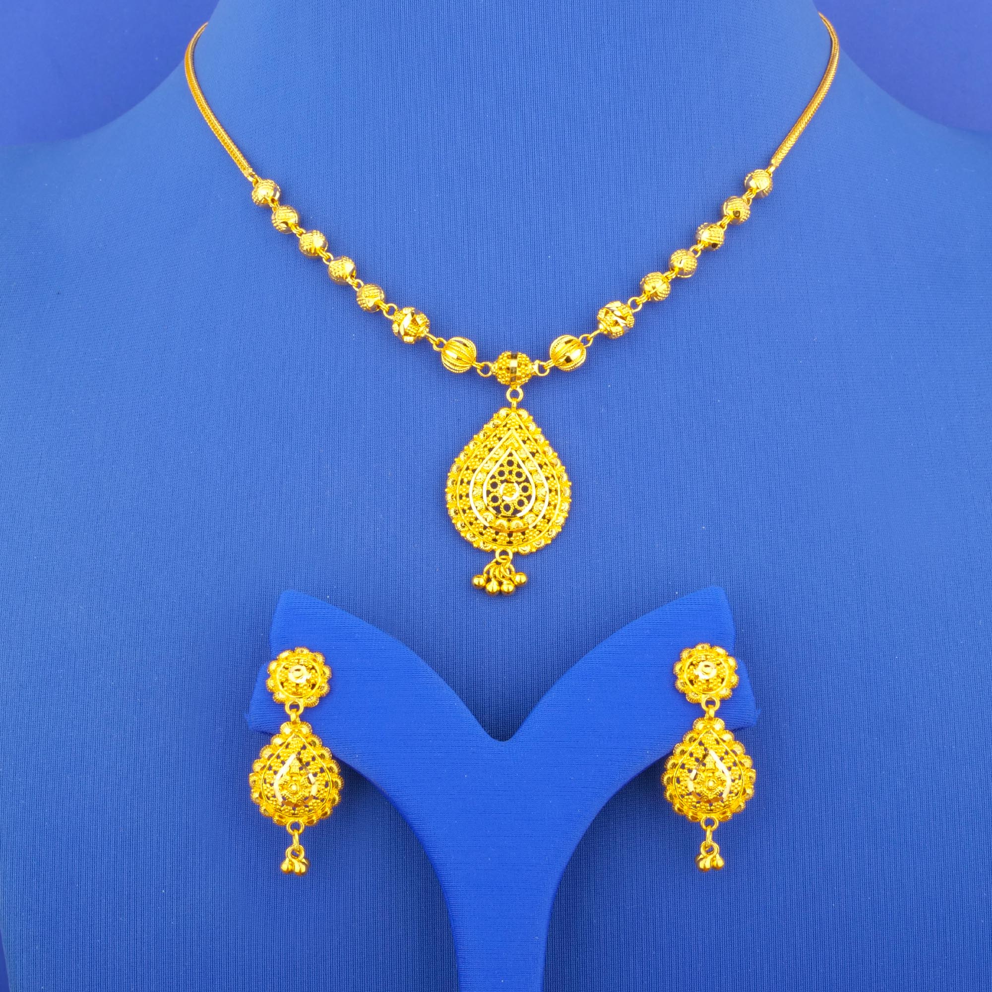Twenty-Two Karat Gold Necklace and Earrings Set