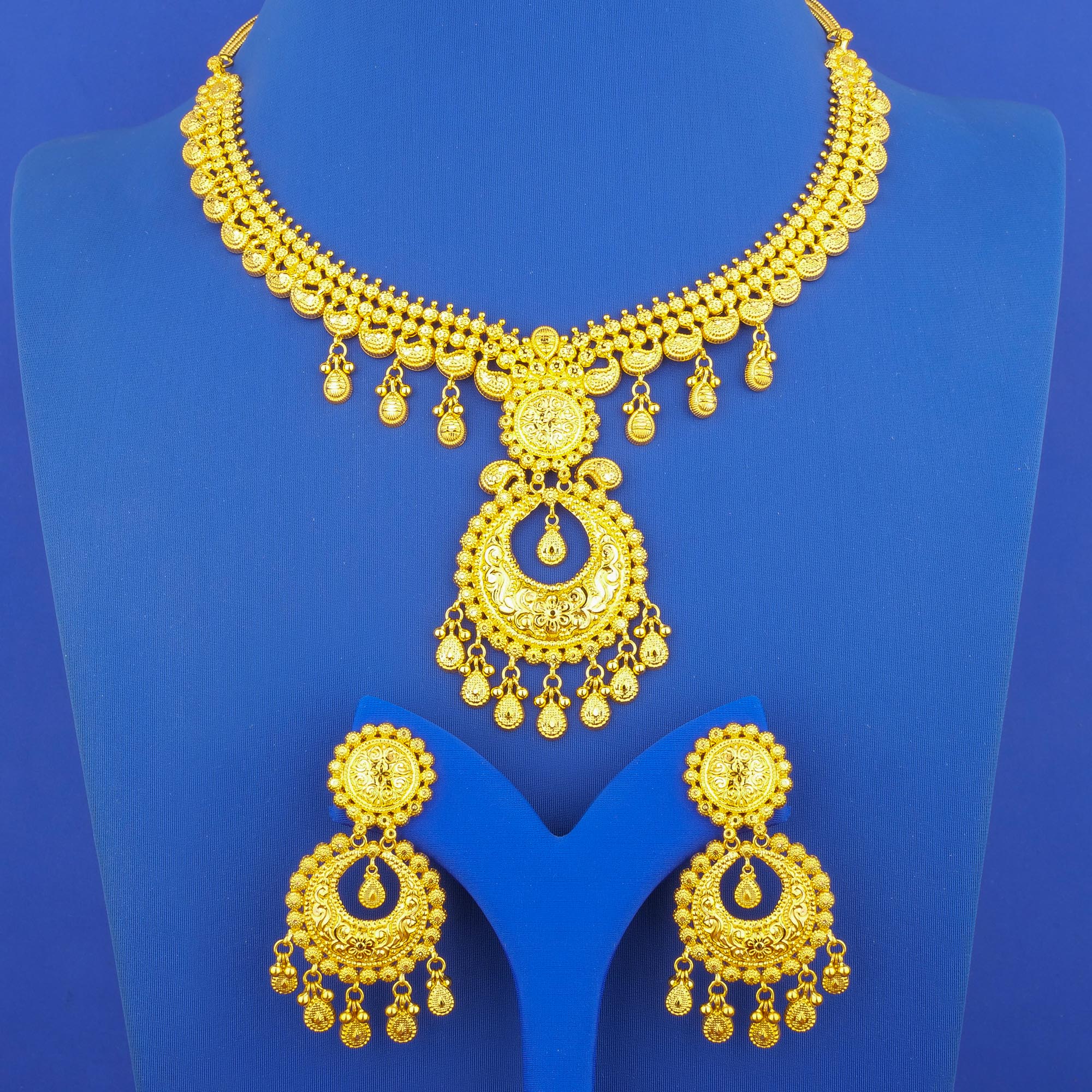 Twenty-Two Karat Gold Necklace and Earrings Set