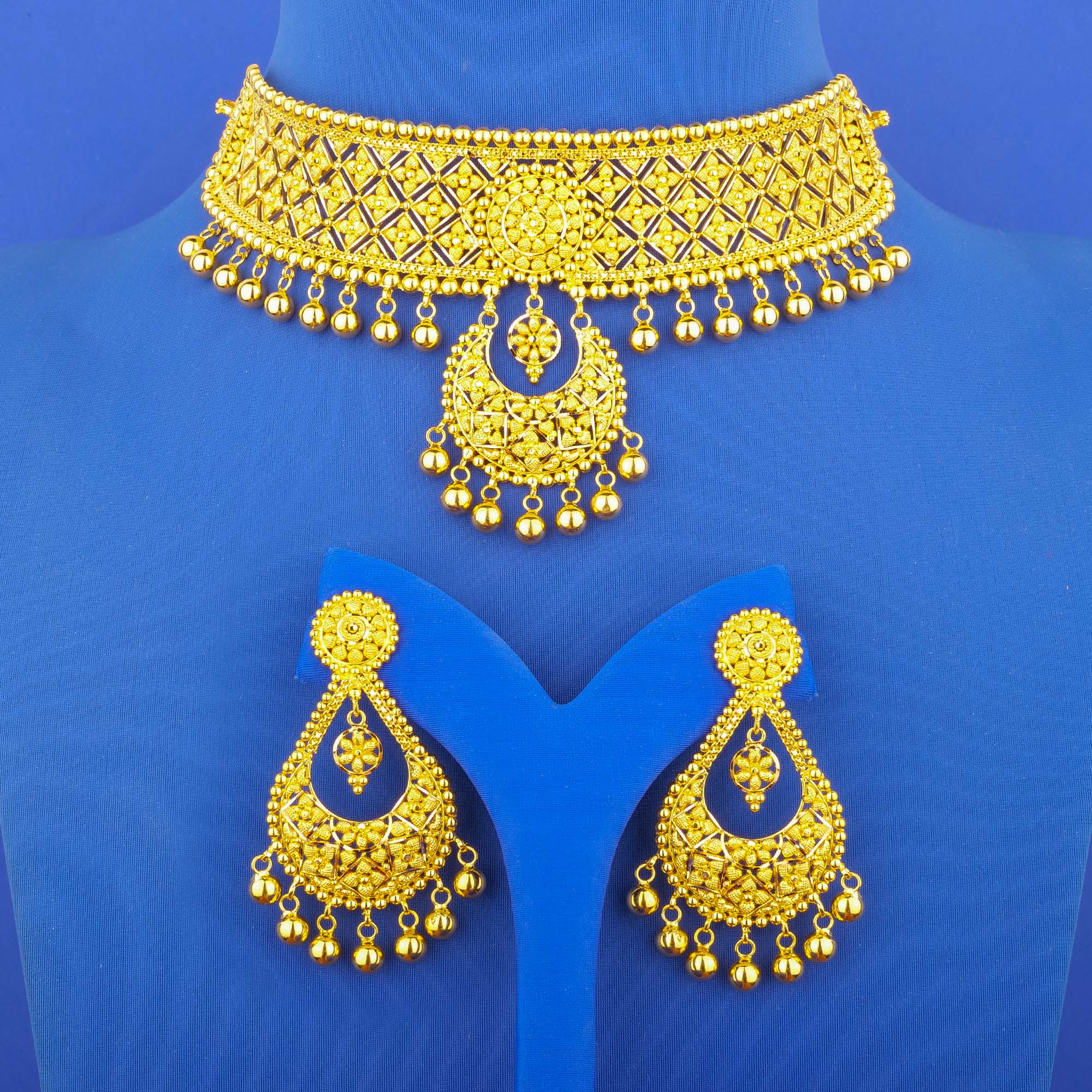 22K Gold Choker/Necklace and Earrings Set