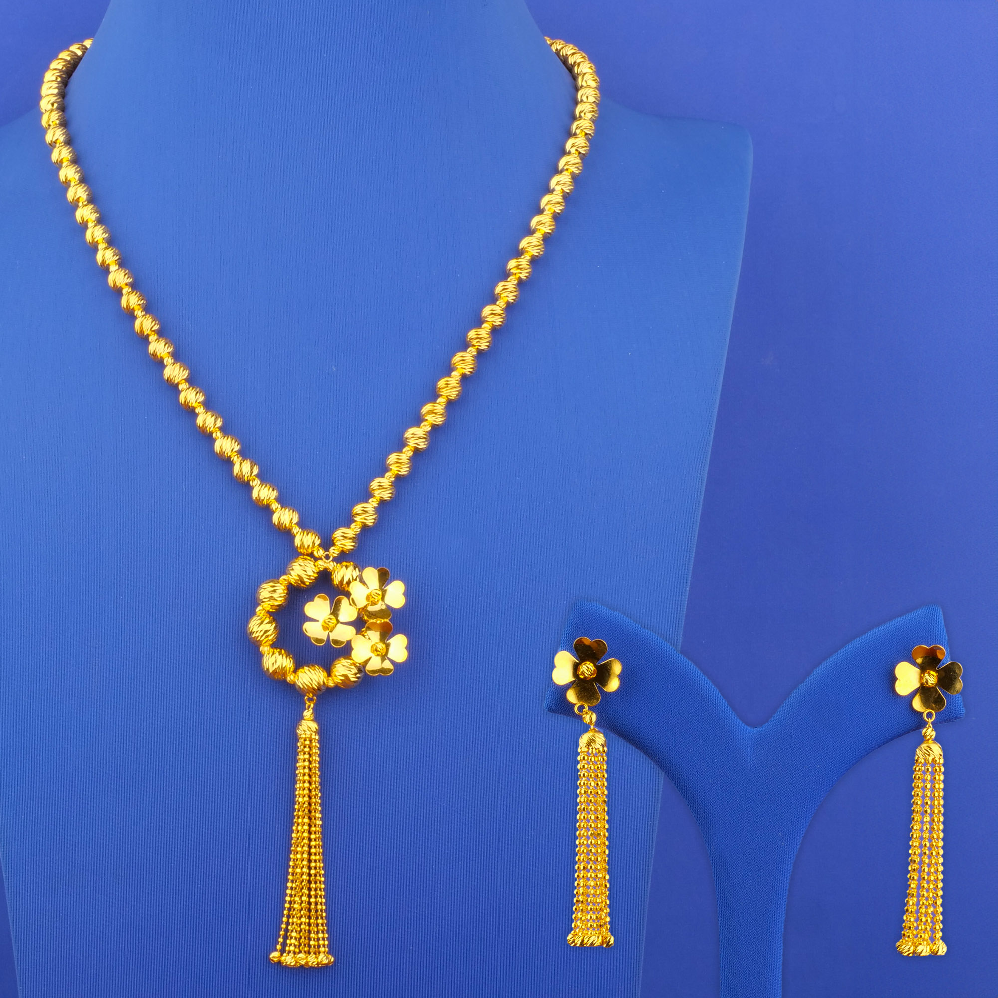 22K 'Fancy' Gold Necklace and Earrings Set (L)