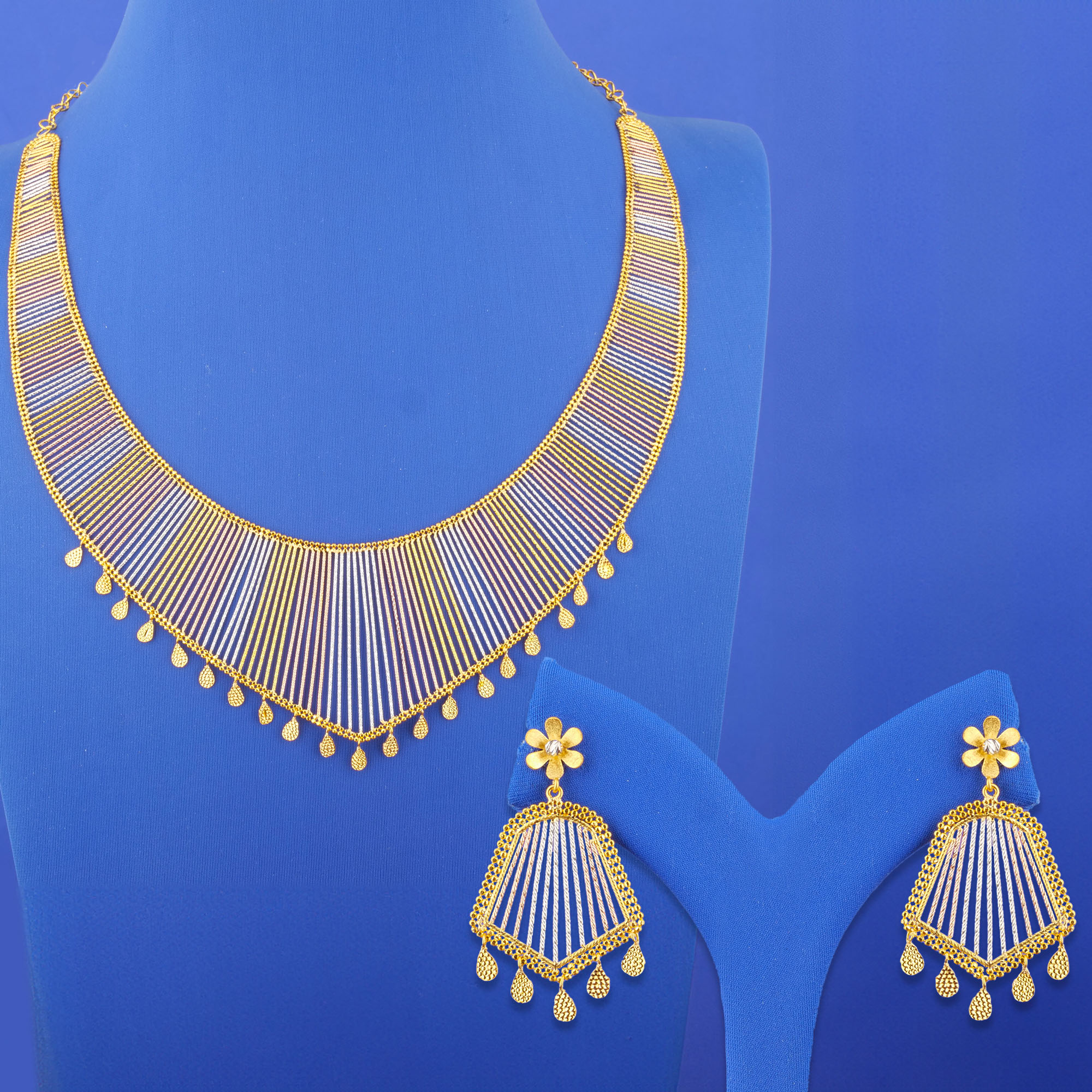 Twenty-Two Karat Tri-Color Gold Necklace and Earrings Set