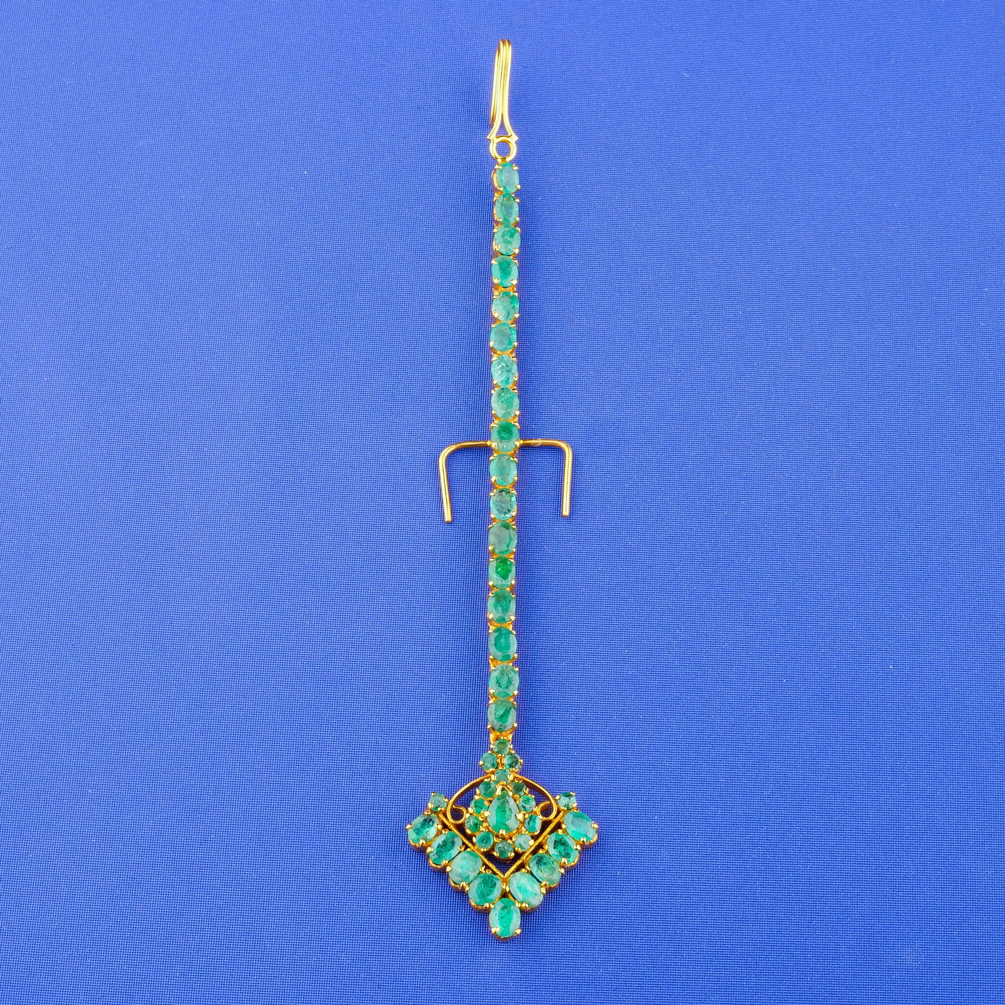 22K Gold and Emerald Tikka