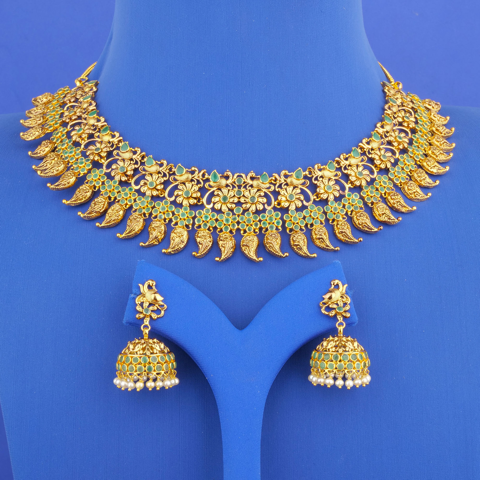 22K Gold Emerald Pearl Necklace and Earrings Set