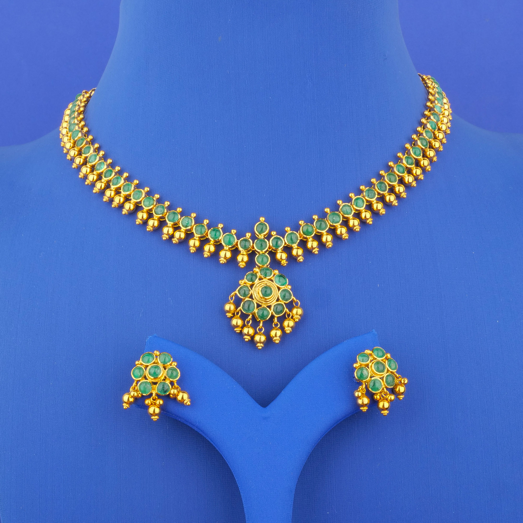 22K Gold Emerald Necklace and Earrings Set