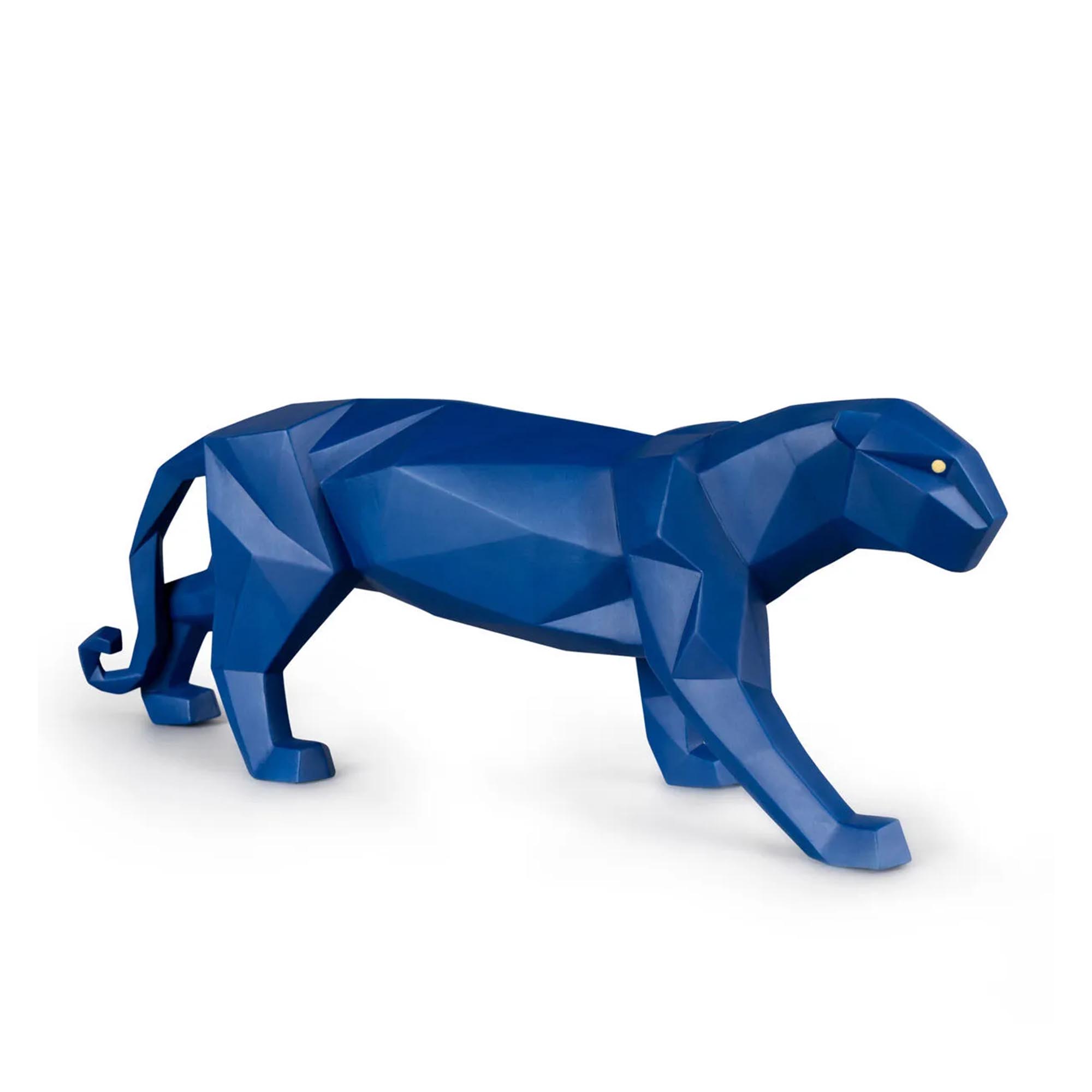 Panther Sculpture. Blue matte A porcelain figurine proving that originality and innovation are not at odds with elegance. The pure lines of one of the world’s most beautiful animals.