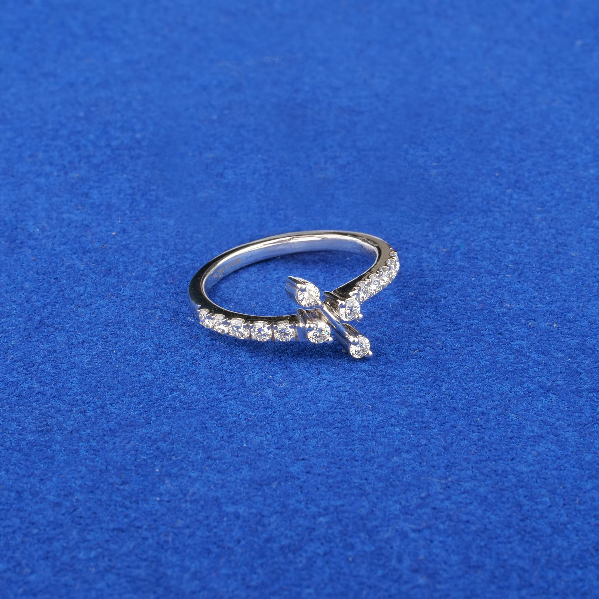 Platinum Diamond Ring