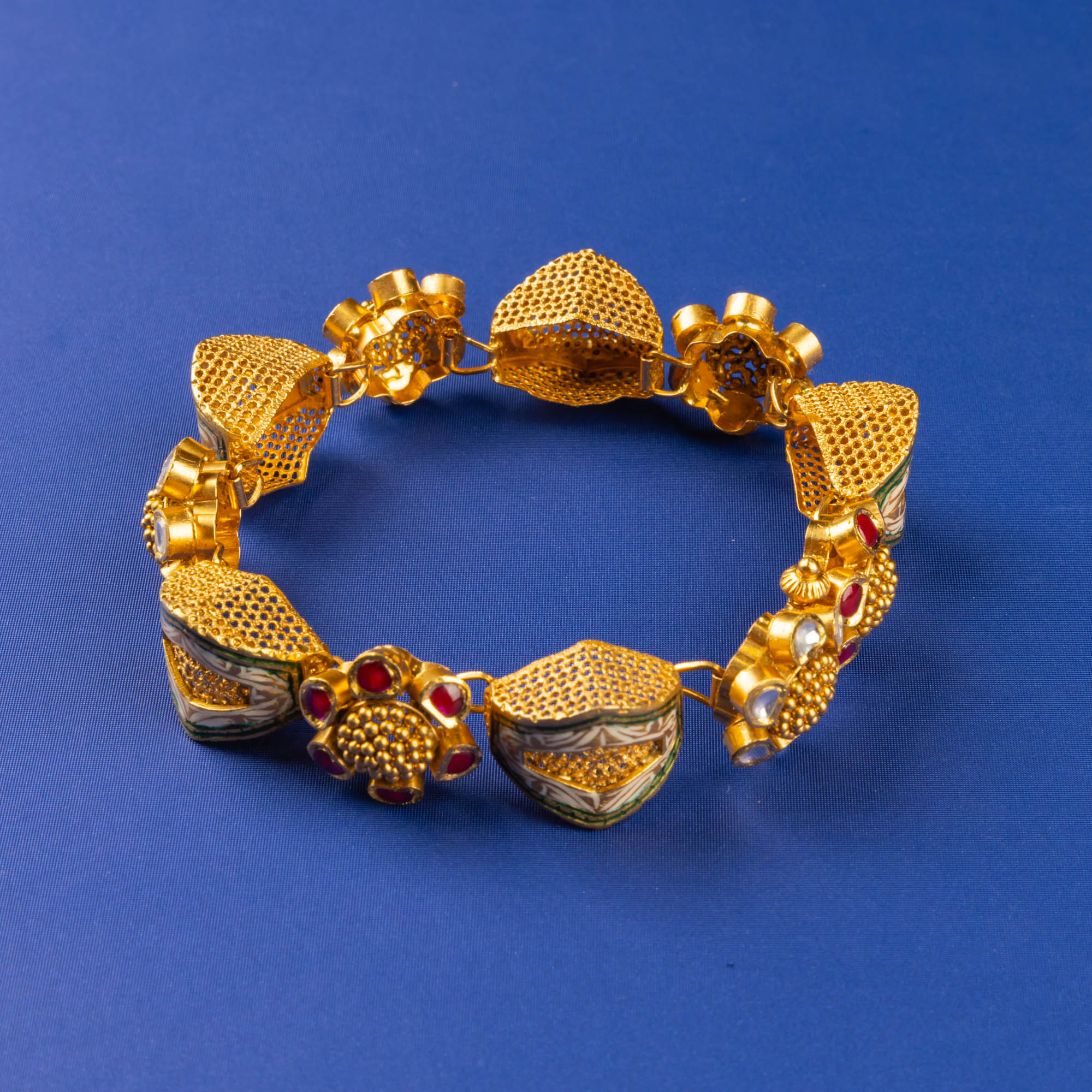 22K 'Antique' Gold Kundan Bangle/Bracelet