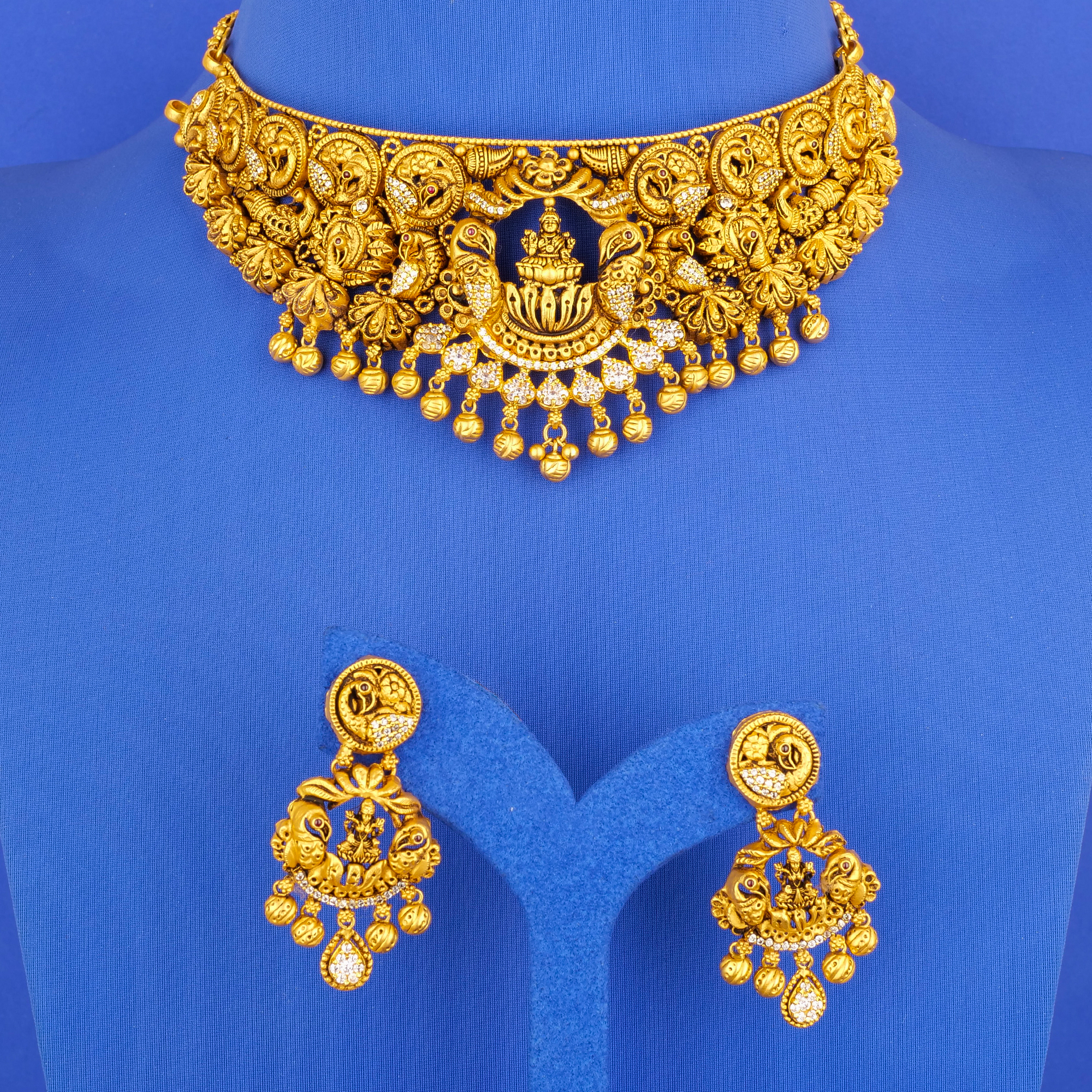 22K 'Antique' Choker Necklace Earring Set