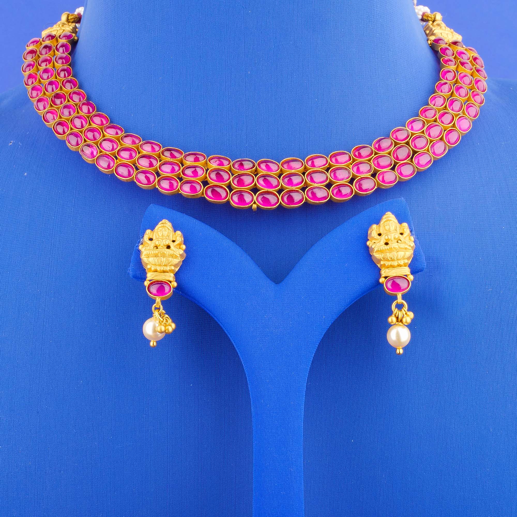 22K Gold 'Antique' Necklace and Earring Set