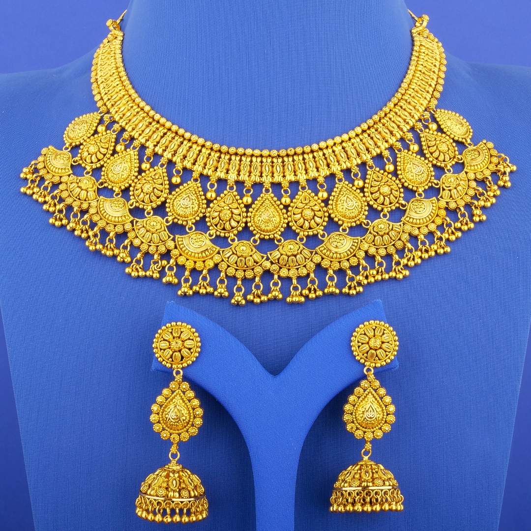 22K 'Antique' Gold Necklace and Earrings Set