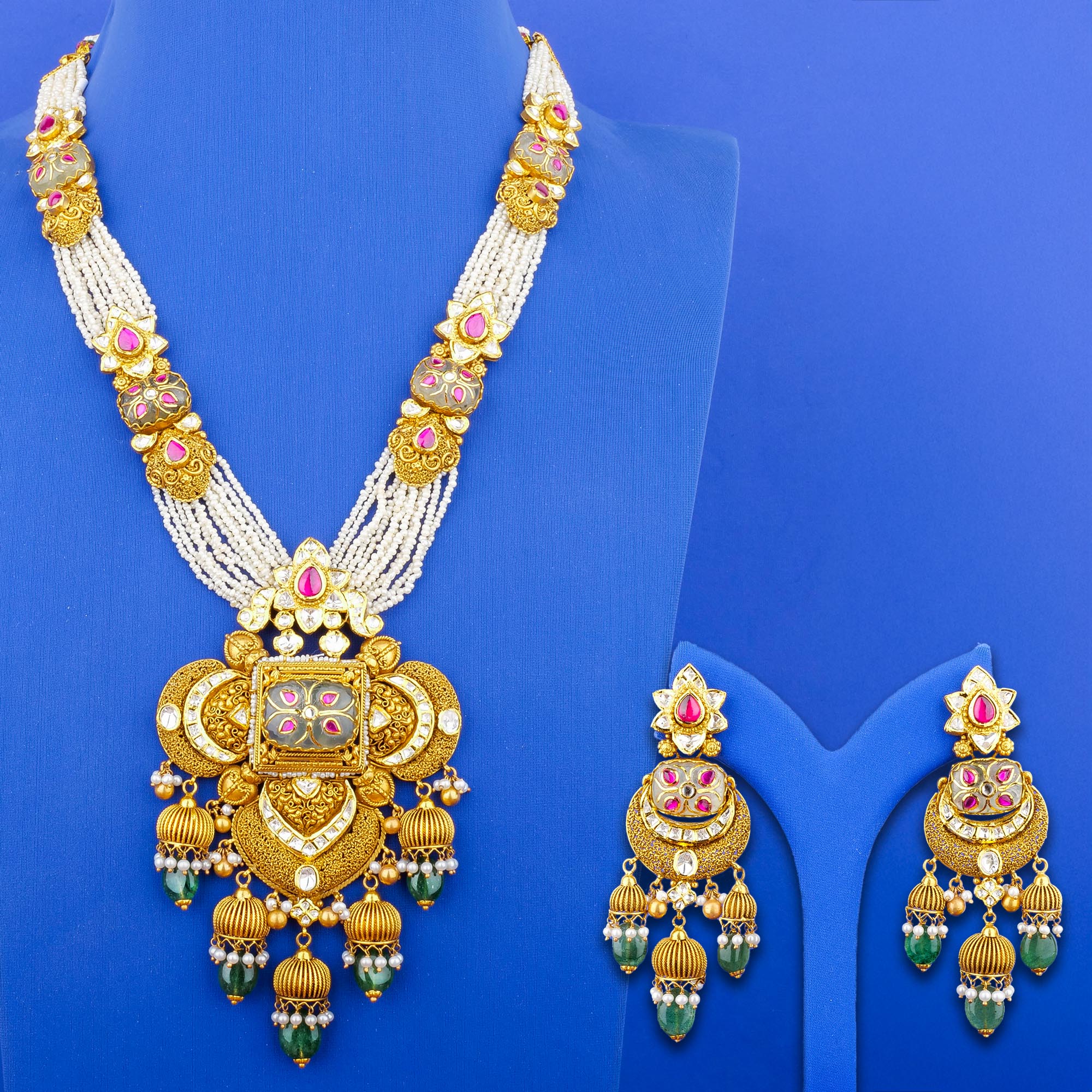 22K 'Antique' Kundan Emerald Pearl Necklace and Earring Set