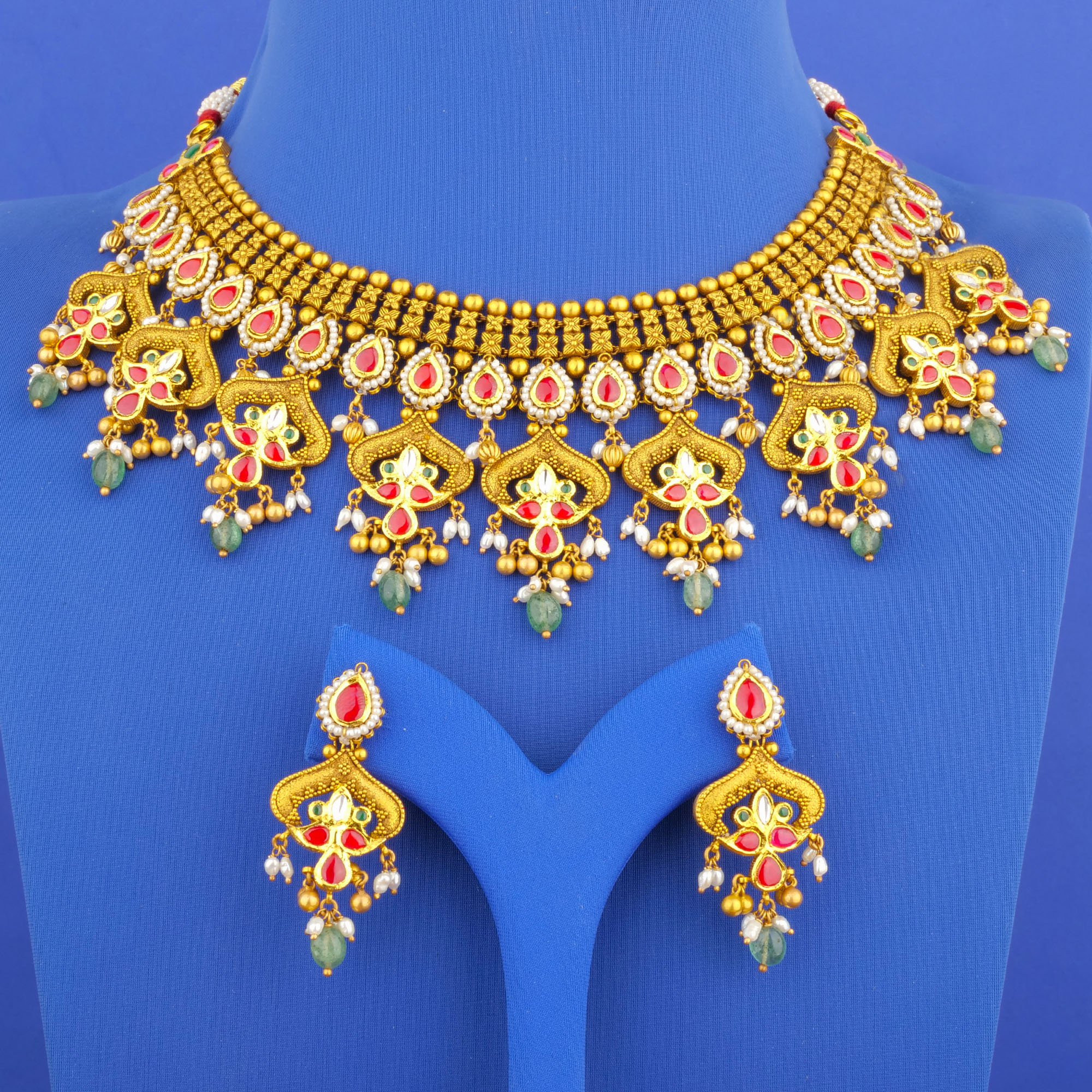 22K 'Antique' Kundan Pearl Necklace and Earrings Set