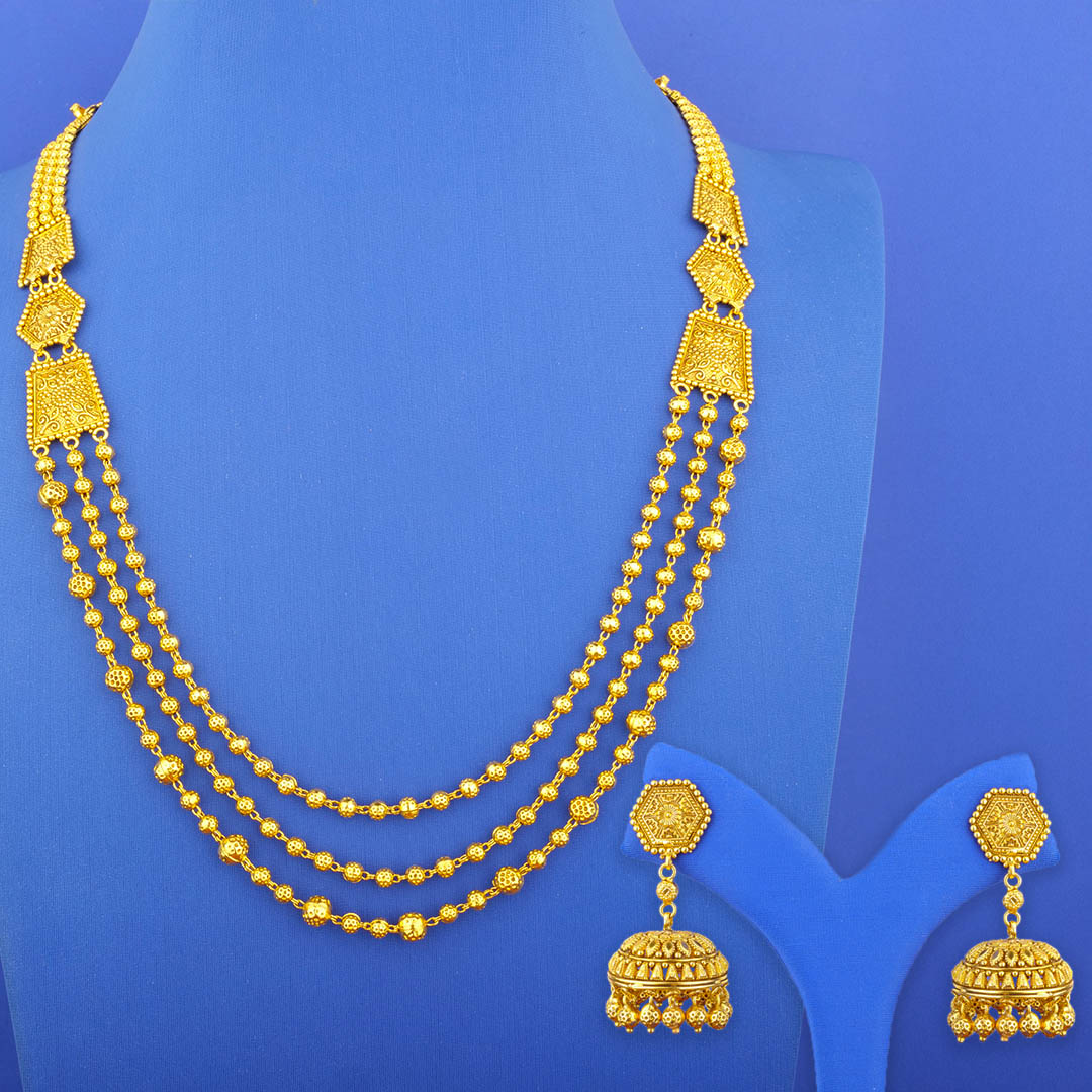 Twenty-Two Karat 'Antique' Gold Necklace and Earrings Set