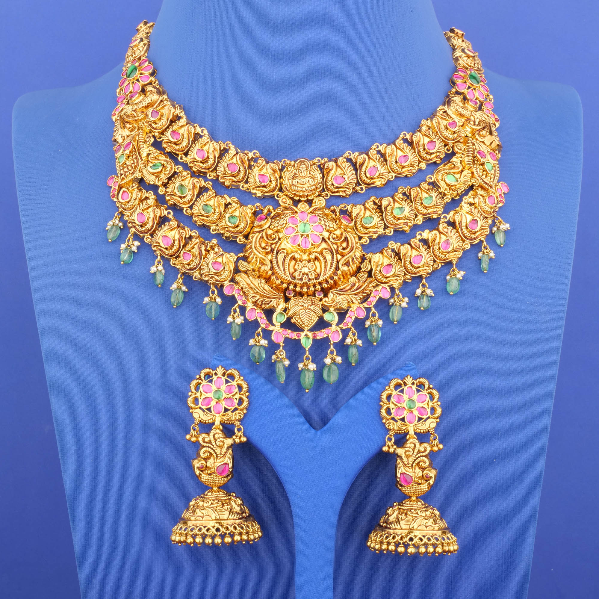 22K 'Antique' Kundan Emerald Pearl Necklace and Earrings Set