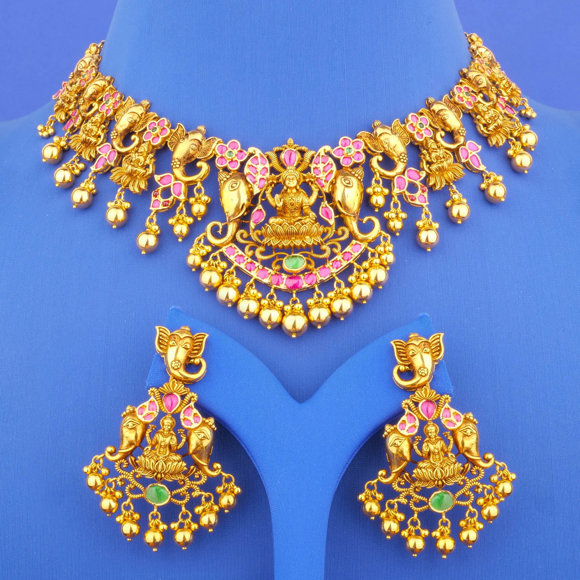 22K 'Antique' Kundan Necklace and Earrings Set