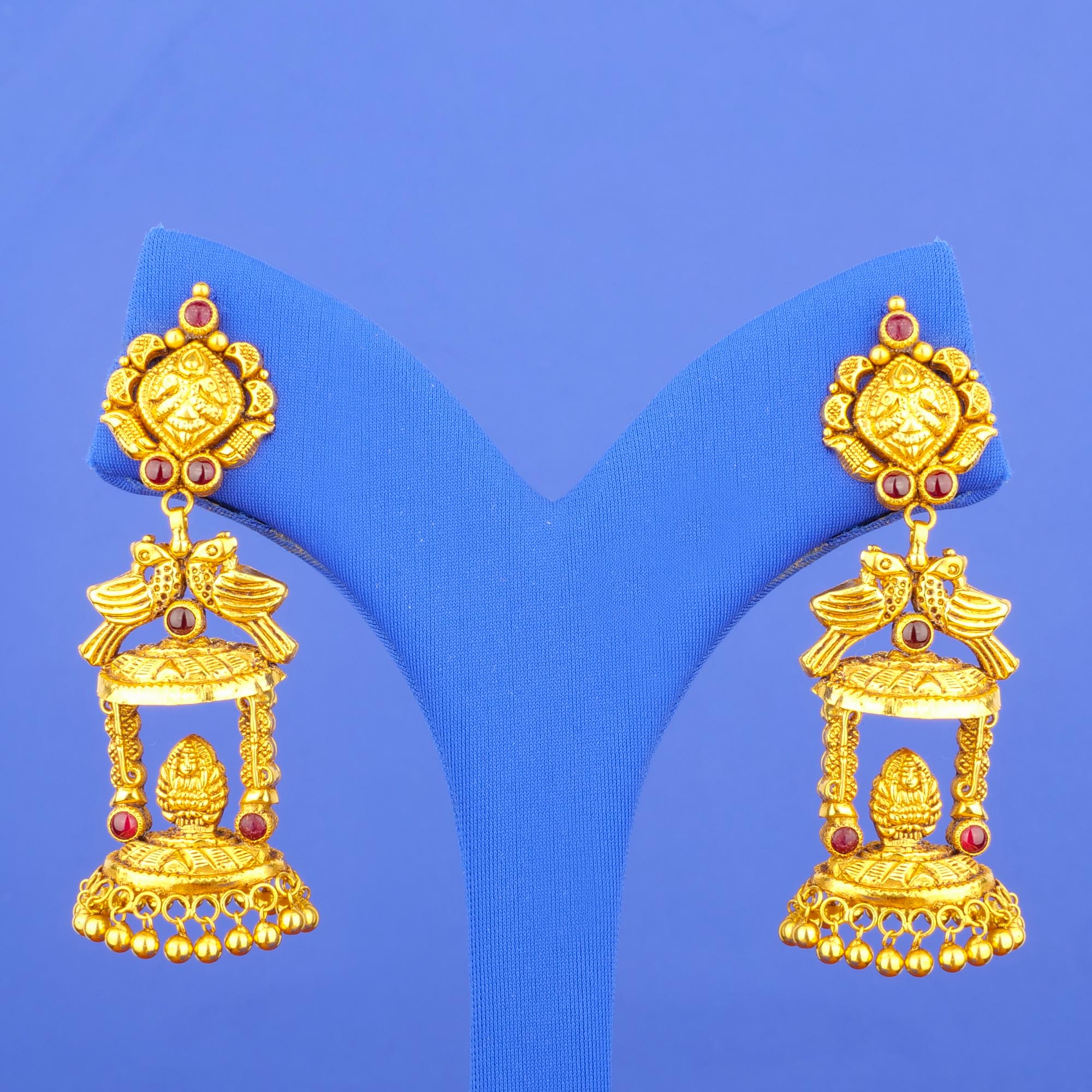 Twenty-Two Karat 'Antique' Kundan Jhumka Earrings