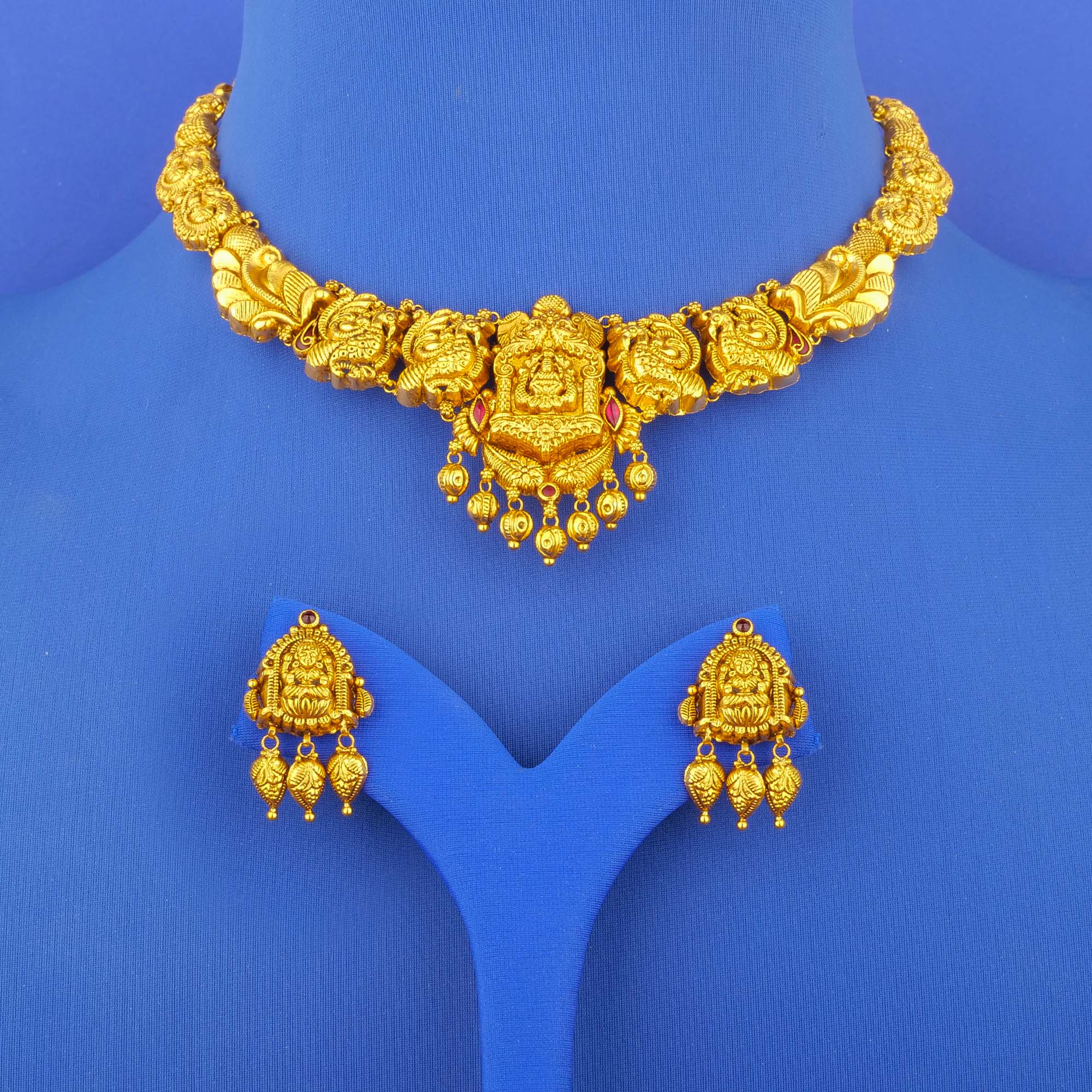 22K 'Antique' Gold 'Lakshmi' Necklace and Earrings Set