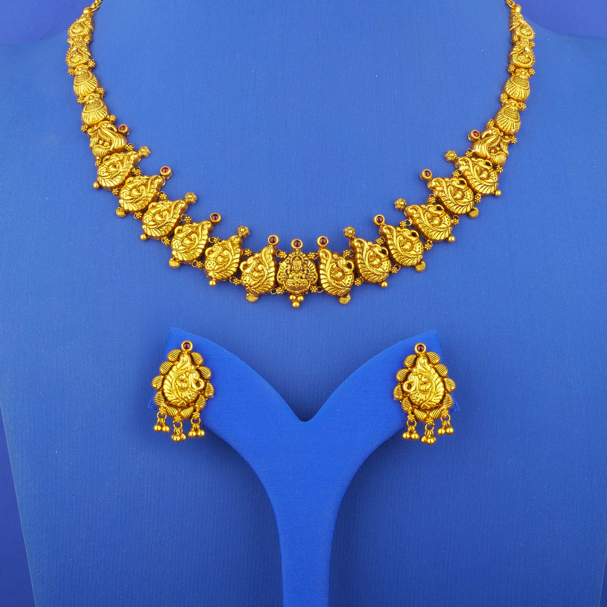 22K 'Antique' Gold 'Lakshmi' Necklace and Earrings Set