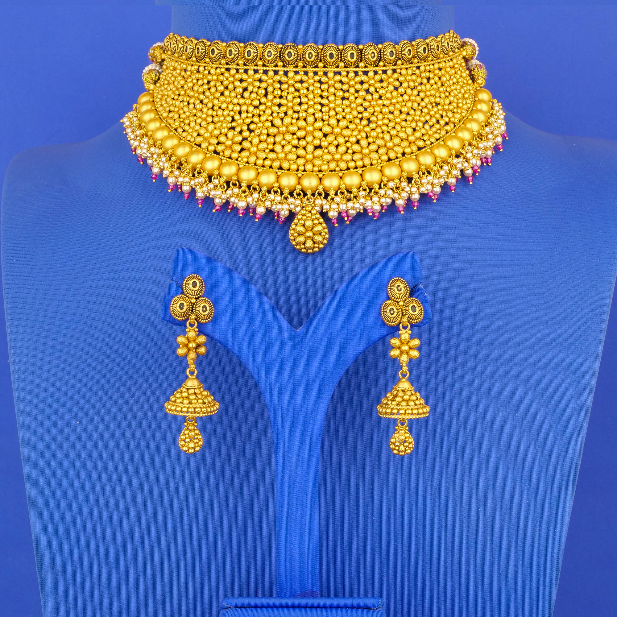 22K Gold 'Antique' Necklace and Earring Set