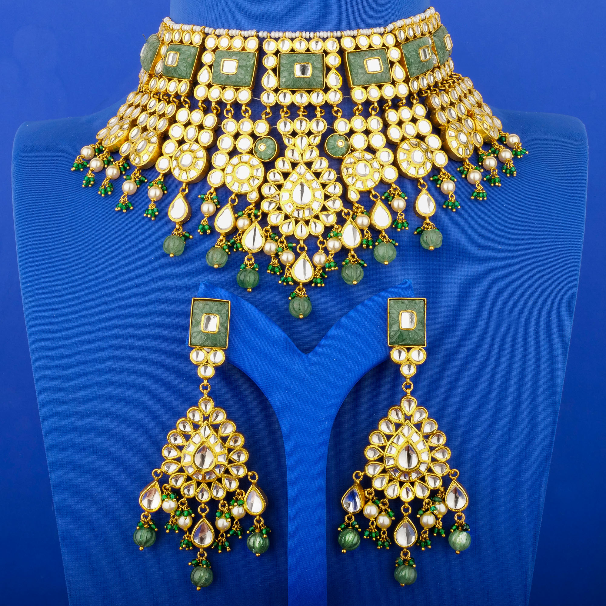 22K Gold 'Antique' Necklace and Earrings Set